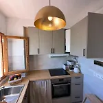 2 Bed Centre Next To The Beach! Apartmán *