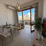 2 Bed Centre Next To The Beach! * Estepona