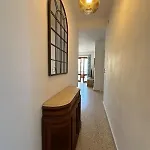 2 Bed Centre Next To The Beach! Apartmán