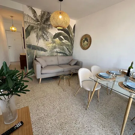 2 Bed Centre Next To The Beach! Apartamento *