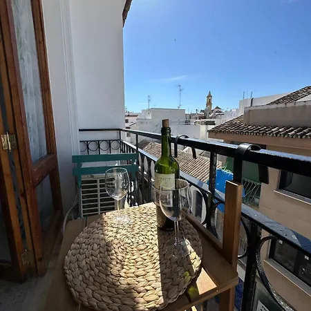 2 Bed Centre Next To The Beach! Apartamento Estepona
