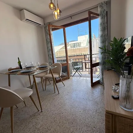 Apartamento 2 Bed Centre Next To The Beach!