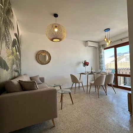 Apartamento 2 Bed Centre Next To The Beach! Estepona
